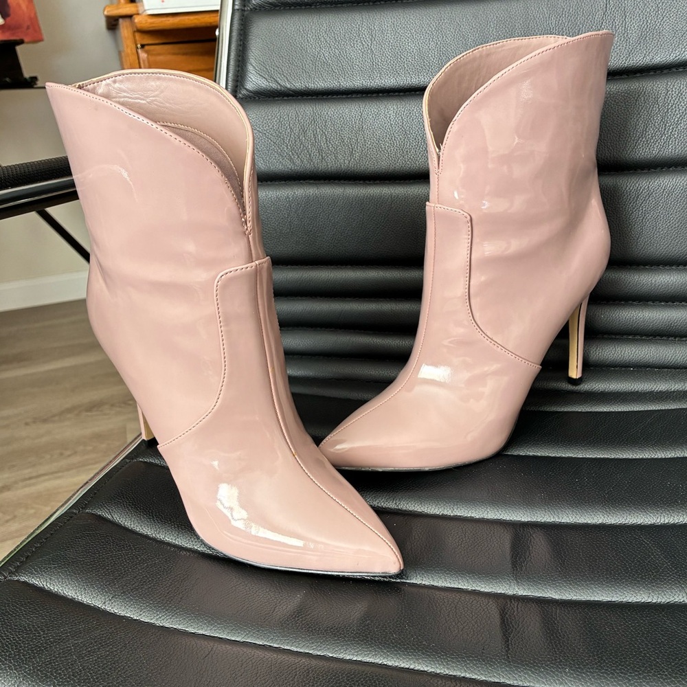 Nine West Tolate pointy-toe ankle boots in blush patent leather